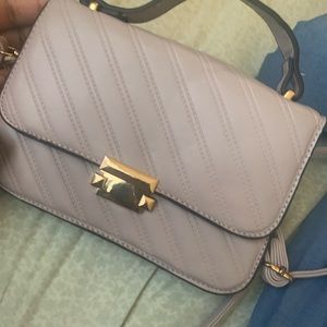 cuteee purse never been worn really